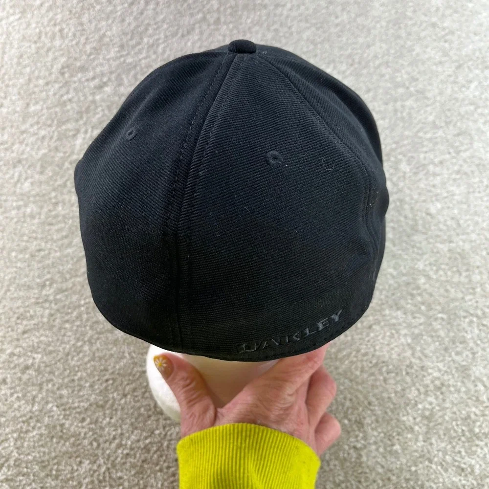 Oakley Performance Fitted Hat Mens L/XL Black Carbon Fiber Ellipse Logo Flex Cap